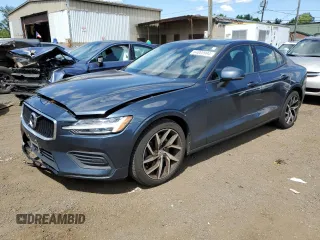 2020 Volvo S60 Momentum with VIN 7JR102FK2LG045625, listed as a Copart auction lot 64000994 with 50,014 mi miles and Salvage Title. Bid and sale history available at carsss.com. Image 1.