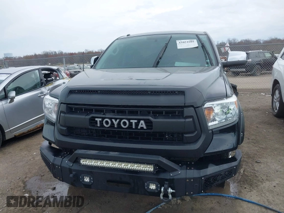 2015 Toyota Tundra 4WD Truck Platinum with VIN 5TFAW5F16FX432205, listed as a IAAI auction lot 42051601 with 121,996 mi miles. Bid and sale history available at carsss.com. Image 12.