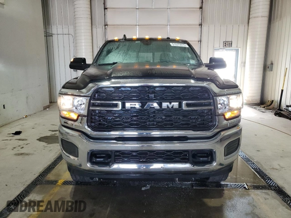 2021 Ram 2500 Tradesman with VIN 3C6UR5CJ1MG637738, listed as a Copart auction lot 51575975 with 39,209 mi miles and Salvage Title. Bid and sale history available at carsss.com. Image 5.