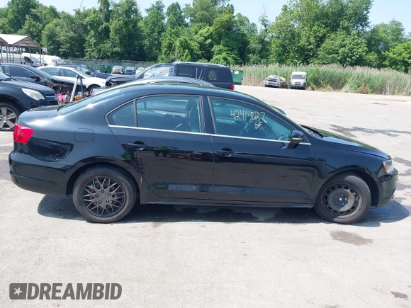 2013 Volkswagen Jetta SE with VIN 3VWDP7AJ4DM415061, listed as a IAAI auction lot 42414027 with 192,577 mi miles and . Bid and sale history available at DreamBid. Image 13.