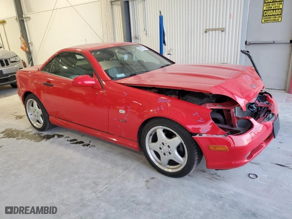 2000 Mercedes-Benz SLK-Class Kompressor with VIN WDBKK47F8YF150465, listed as a Copart auction lot 82610754 with 87,581 mi miles and Clean Title. Bid and sale history available at carsss.com. Image 4.