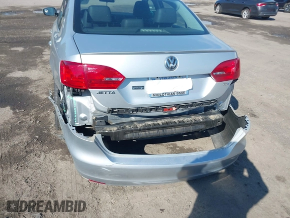 2014 Volkswagen Jetta TDI w/Premium with VIN 3VWLL7AJ2EM359341, listed as a IAAI auction lot 42030959 with 74,273 mi miles and . Bid and sale history available at DreamBid. Image 6.
