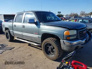 2006 GMC Sierra 1500 with VIN 2GTEC13N661293443, listed as a IAAI auction lot 41635774 with 371,965 mi miles and . Bid and sale history available at DreamBid. Image 1.