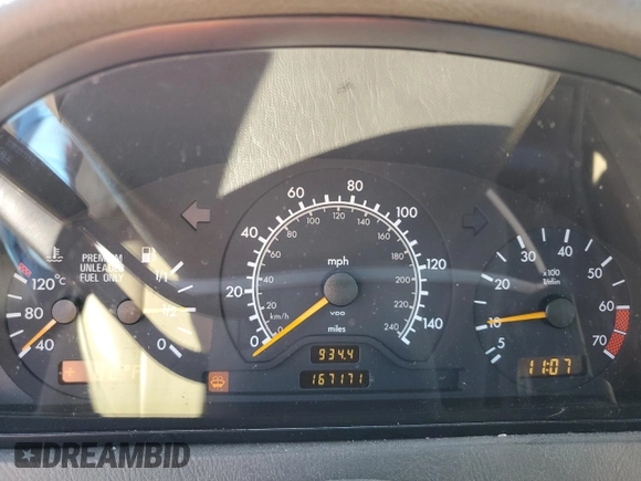 1997 Mercedes-Benz C with VIN WDBHA23EXVF507185, listed as a Copart auction lot 73716364 with 167,171 mi miles and Salvage title. Bid and sale history available at DreamBid. Image 9.