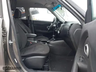 2015 Kia Soul with VIN KNDJN2A28F7219581, listed as a IAAI auction lot 41979657 with 172,688 mi miles. Bid and sale history available at carsss.com. Image 5.