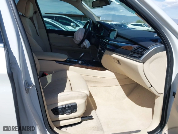 2015 BMW X5 xDrive35d with VIN 5UXKS4C59F0J99185, listed as a IAAI auction lot 41783451 with 78,148 mi miles. Bid and sale history available at carsss.com. Image 5.