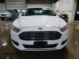 2013 Ford Fusion SE with VIN 3FA6P0HR2DR175385, listed as a Copart auction lot 60716435 with 124,837 mi miles and Clean title. Bid and sale history available at DreamBid. Image 5.