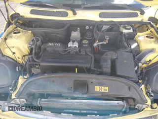 2003 MINI Hardtop z VIN WMWRC33463TE18371, wystawiony jako IAAI lot #41388681 z przebiegiem 155 077 mil mil oraz . Historia ofert i sprzedaży dostępna na DreamBid. Obrazek 10.