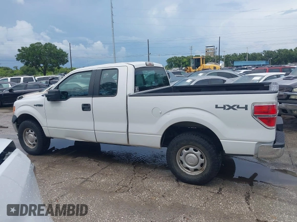 2014 Ford F-150 XL with VIN 1FTFX1EF2EKD41100, listed as a IAAI auction lot 42506812 with 153,255 mi miles and . Bid and sale history available at DreamBid. Image 14.