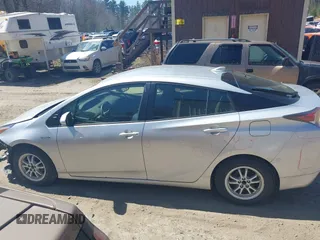 2016 Toyota Prius Two z VIN JTDKBRFU7G3005478, wystawiony jako IAAI lot #42103298 z przebiegiem 68 203 mil mil oraz . Historia ofert i sprzedaży dostępna na DreamBid. Obrazek 15.