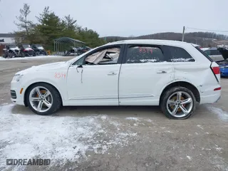 2019 Audi Q7 Prestige with VIN WA1VAAF74KD008394, listed as a IAAI auction lot 41610076 with 43,511 mi miles. Bid and sale history available at carsss.com. Image 15.