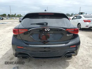 2018 Infiniti QX30 ESSENTIAL with VIN SJKCH5CP7JA046283, listed as a Copart auction lot 60801274 with 61,936 mi miles and Salvage Title. Bid and sale history available at carsss.com. Image 6.