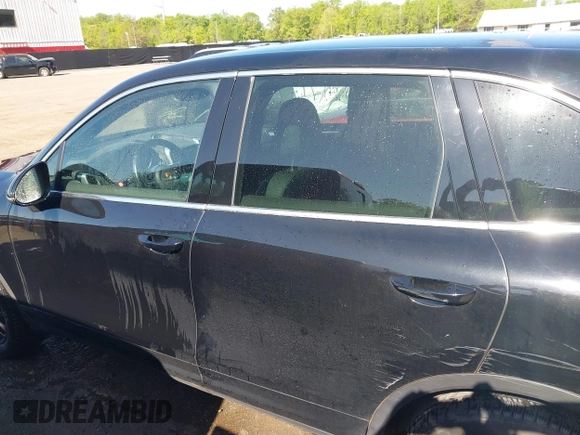 2016 Porsche Cayenne z VIN WP1AA2A23GLA04144, wystawiony jako IAAI lot #42117178 z przebiegiem 70 255 mil mil oraz . Historia ofert i sprzedaży dostępna na DreamBid. Obrazek 13.