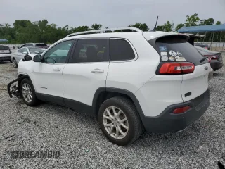 2018 Jeep Cherokee Latitude Plus z VIN 1C4PJLLX9JD588366, wystawiony jako Copart lot #56320305 z przebiegiem 125 585 mil mil oraz Szkoda całkowita • Salvage title. Historia ofert i sprzedaży dostępna na DreamBid. Obrazek 2.