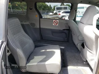 2011 Toyota Sienna LE AAS с VIN 5TDKK3DCXBS140971, выставлен на аукционе Copart как лот 56071645 с пробегом 277 303 миль миль и На запчасти • Non repairable. История ставок и продаж доступна на DreamBid. Изображение 11.