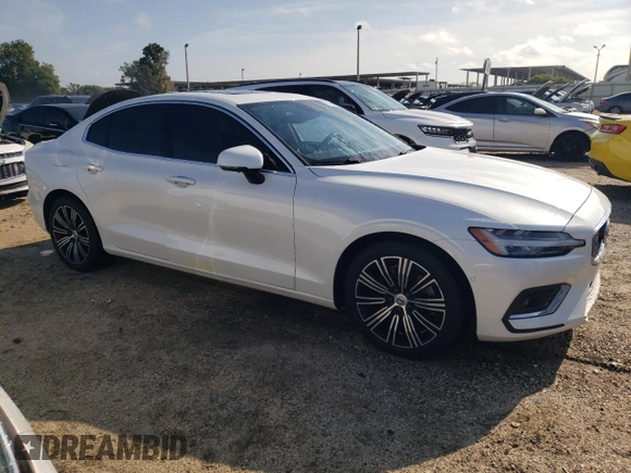 2022 Volvo S60 Plus Dark Theme with VIN 7JRL12TL5NG160726, listed as a Copart auction lot 71318124 with 44,724 mi miles and Non Repairable. Bid and sale history available at carsss.com. Image 4.