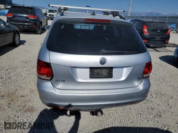 2013 Volkswagen Jetta TDI w/Sunroof & Nav с VIN 3VWPL7AJ0DM646970, выставлен на аукционе Copart как лот 59935335 с пробегом 162 153 миль миль и Списание • Salvage title. История ставок и продаж доступна на DreamBid. Изображение 6.