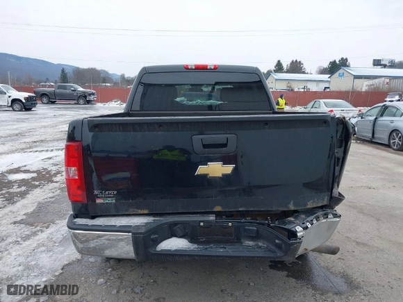 2010 Chevrolet Silverado 1500 LT with VIN 3GCRKSEA5AG191507, listed as a IAAI auction lot 41531755 with 220,184 mi miles. Bid and sale history available at carsss.com. Image 16.