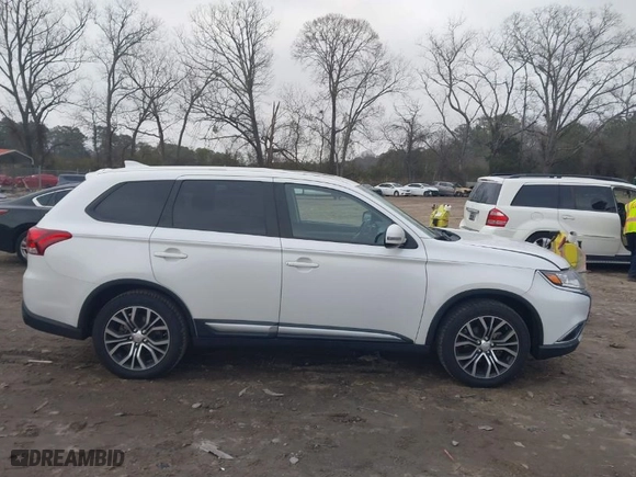 2017 Mitsubishi Outlander SE with VIN JA4AD3A36HZ039163, listed as a IAAI auction lot 41485061 with 87,035 mi miles. Bid and sale history available at carsss.com. Image 13.