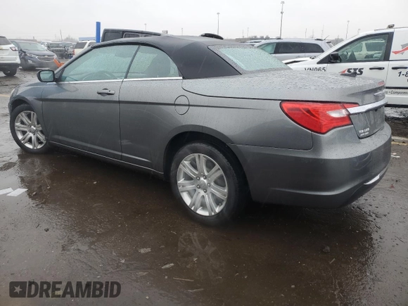 2011 Chrysler 200 Touring z VIN 1C3BC2EG1BN614034, wystawiony jako Copart lot #43150375 z przebiegiem 84 390 mil mil oraz Szkoda całkowita • Salvage title. Historia ofert i sprzedaży dostępna na DreamBid. Obrazek 2.