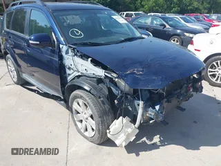 2011 Mitsubishi Outlander SE with VIN JA4AS3AW9BU007568, listed as a IAAI auction lot 42396335 with 174,256 mi miles and . Bid and sale history available at DreamBid. Image 6.