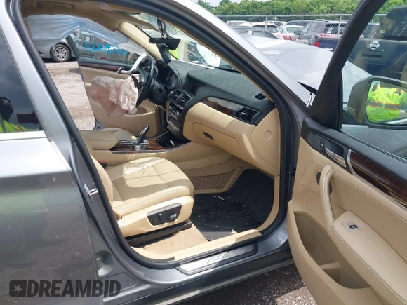 2015 BMW X3 xDrive28i z VIN 5UXWX9C53F0D61007, wystawiony jako IAAI lot #42299523 z przebiegiem 183 205 mil mil oraz . Historia ofert i sprzedaży dostępna na DreamBid. Obrazek 5.