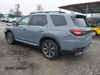 2024 Honda Pilot Elite with VIN 5FNYG1H89RB028392, listed as a IAAI auction lot 42031042 with 18,685 mi miles. Bid and sale history available at carsss.com. Image 3.