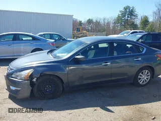 2013 Nissan Altima S with VIN 1N4AL3AP5DC264253, listed as a IAAI auction lot 42126648 with 189,122 mi miles and . Bid and sale history available at carsss.com. Image 12.