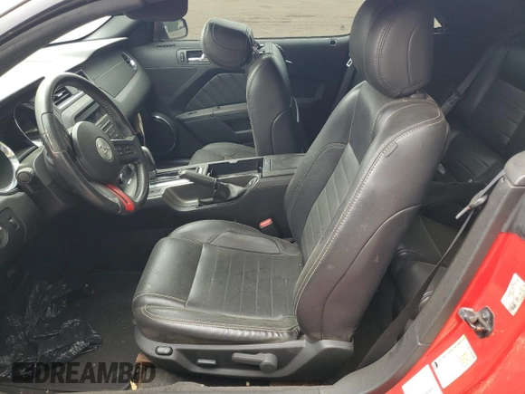 2013 Ford Mustang V6 with VIN 1ZVBP8EMXD5213980, listed as a Copart auction lot 60423625 with 220,419 mi miles and Salvage title. Bid and sale history available at DreamBid. Image 8.
