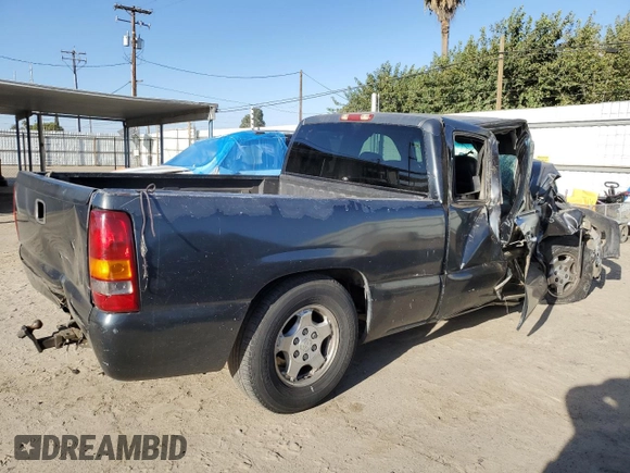 2000 Chevrolet Silverado 1500 with VIN 2GCEC19W1Y1396790, listed as a Copart auction lot 73387324 with 348,603 mi miles and Salvage Title. Bid and sale history available at DreamBid. Image 3.
