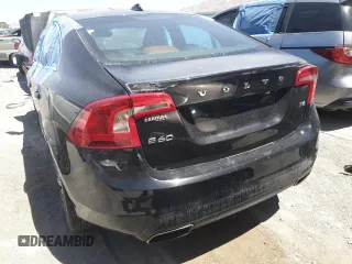 2015 Volvo S60 T6 Drive-E с VIN YV149MFK4F2336717, выставлен на аукционе Copart как лот 51391435 с пробегом Не указан миль и Списание • Salvage title. История ставок и продаж доступна на DreamBid. Изображение 6.