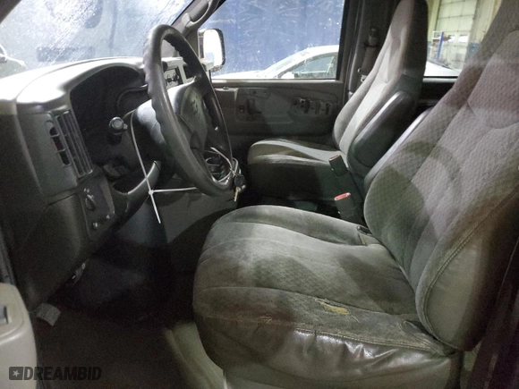 2006 Chevrolet Express Passenger with VIN 1GAHG35U161184548, listed as a Copart auction lot 83356414 with 164,196 mi miles and Clean Title. Bid and sale history available at carsss.com. Image 7.