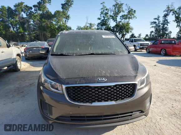 2017 Kia Sedona LX with VIN KNDMB5C15H6242708, listed as a Copart auction lot 52725965 with 165,992 mi miles and Clean Title. Bid and sale history available at DreamBid. Image 5.