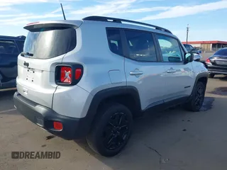 2018 Jeep Renegade Sport with VIN ZACCJBAB4JPH47649, listed as a IAAI auction lot 41615500 with 91,695 mi miles. Bid and sale history available at carsss.com. Image 4.