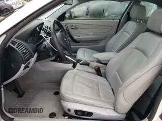 2011 BMW 1 Series 128i z VIN WBAUP9C51BVL89887, wystawiony jako Copart lot #78533234 z przebiegiem Nie podano mil oraz Szkody całkowita. Historia ofert i sprzedaży dostępna na DreamBid. Obrazek 7.