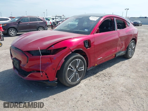 2023 Ford Mustang Mach-E Premium z VIN 3FMTK3R40PMA88565, wystawiony jako IAAI lot #42245792 z przebiegiem 21 394 mil mil oraz . Historia ofert i sprzedaży dostępna na DreamBid. Obrazek 21.