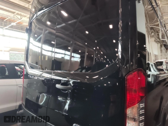 2016 Ford Transit z VIN 1FTYR2XM0GKA06408, wystawiony jako IAAI lot #42818715 z przebiegiem 170 021 mil mil oraz . Historia ofert i sprzedaży dostępna na DreamBid. Obrazek 2.