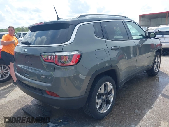 2019 Jeep Compass Limited z VIN 3C4NJDCB3KT734161, wystawiony jako IAAI lot #42114380 z przebiegiem 131 426 mil mil oraz . Historia ofert i sprzedaży dostępna na DreamBid. Obrazek 4.