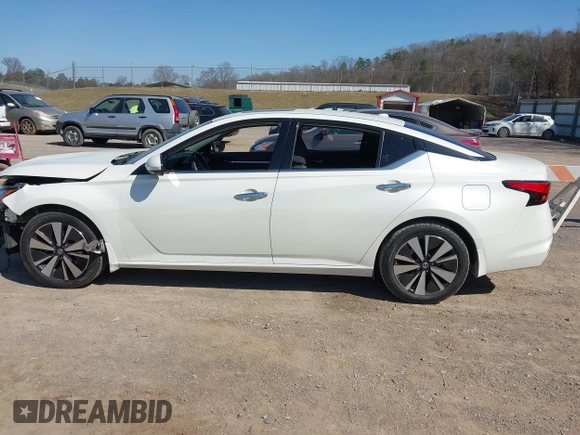 2019 Nissan Altima 2.5 SV with VIN 1N4BL4DV0KC116402, listed as a IAAI auction lot 41772384 with 80,240 mi miles. Bid and sale history available at carsss.com. Image 14.
