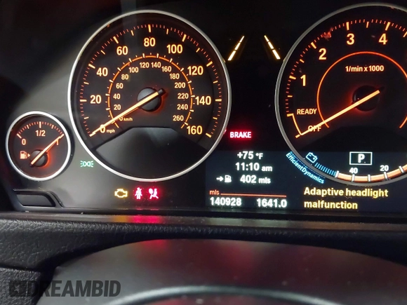 2013 BMW 3 Series 328i xDrive z VIN WBA3B3C55DJ812164, wystawiony jako IAAI lot #42473028 z przebiegiem 140 928 mil mil oraz . Historia ofert i sprzedaży dostępna na DreamBid. Obrazek 7.