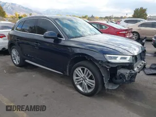 2018 Audi Q5 Premium Plus with VIN WA1BNAFY8J2218720, listed as a IAAI auction lot 40833514 with 80,108 mi miles. Bid and sale history available at carsss.com. Image 1.