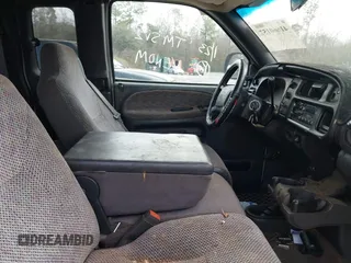 2001 Dodge 1500 with VIN 3B7HF13Z11G736508, listed as a IAAI auction lot 41660157 with 149,700 mi miles and . Bid and sale history available at DreamBid. Image 5.