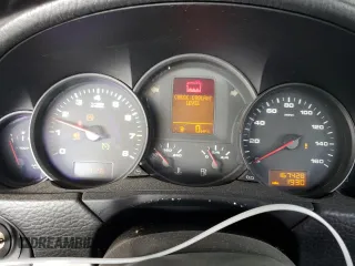 2004 Porsche Cayenne z VIN WP1AA29P94LA21185, wystawiony jako Copart lot #60576755 z przebiegiem 167 428 mil mil oraz Czysty tytuł • Clean title. Historia ofert i sprzedaży dostępna na DreamBid. Obrazek 9.