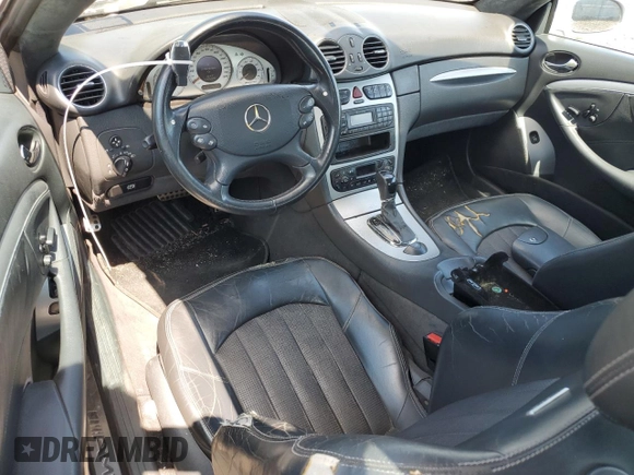 2004 Mercedes-Benz CLK 55 AMG with VIN WDBTK76G14T011421, listed as a Copart auction lot 65686025 with 135,399 mi miles and Salvage title. Bid and sale history available at DreamBid. Image 8.
