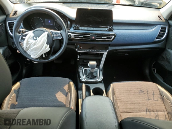 2022 Kia Seltos S с VIN KNDEU2AA2N7328435, выставлен на аукционе Copart как лот 50788665 с пробегом 22 890 миль миль и Списание • Salvage title. История ставок и продаж доступна на DreamBid. Изображение 8.