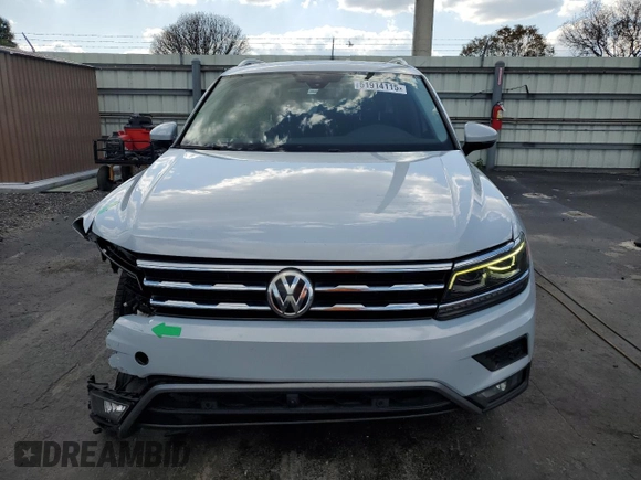 2018 Volkswagen Tiguan SEL Premium with VIN 3VV5B7AX8JM123582, listed as a Copart auction lot 51914115 with 114,549 mi miles and Salvage Title. Bid and sale history available at DreamBid. Image 5.
