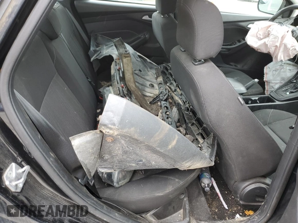 2017 Ford Focus SE с VIN 1FADP3FE1HL297734, выставлен на аукционе Copart как лот 54326445 с пробегом 147 380 миль миль и Списание • Salvage title. История ставок и продаж доступна на DreamBid. Изображение 10.