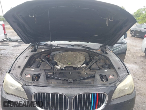 2011 BMW 7 Series 750i xDrive с VIN WBAKC6C54BC394675, выставлен на аукционе IAAI как лот 42394276 с пробегом 207 246 миль миль и . История ставок и продаж доступна на DreamBid. Изображение 10.