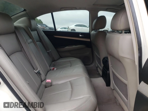 2008 Infiniti G35 Journey z VIN JNKBV61E68M215957, wystawiony jako Copart lot #61387995 z przebiegiem 133 328 mil mil oraz Szkoda całkowita • Salvage title. Historia ofert i sprzedaży dostępna na DreamBid. Obrazek 10.