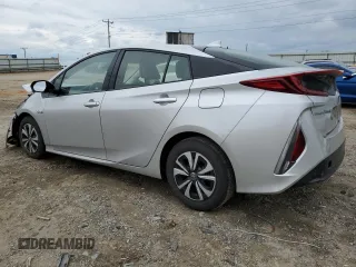 2017 Toyota Prius Plus z VIN JTDKARFP2H3067322, wystawiony jako Copart lot #54196275 z przebiegiem 68 386 mil mil oraz Szkoda całkowita • Salvage title. Historia ofert i sprzedaży dostępna na DreamBid. Obrazek 2.